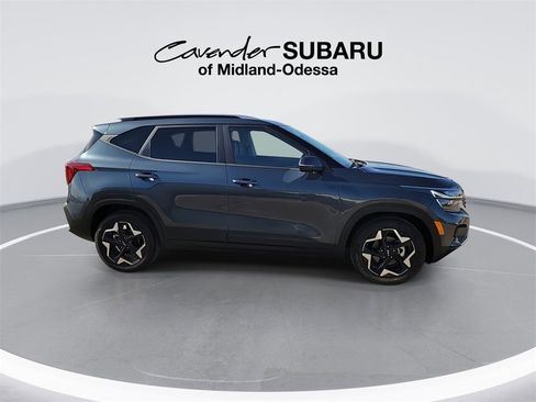 Used 2025 Kia Seltos S image 9