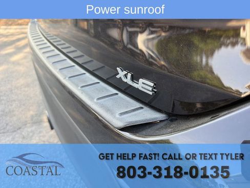 Used 2022 Toyota Highlander XLE FWD image 9
