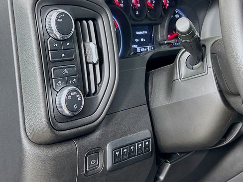 Used 2023 GMC Sierra 2500 Pro w/ Convenience Package image 10