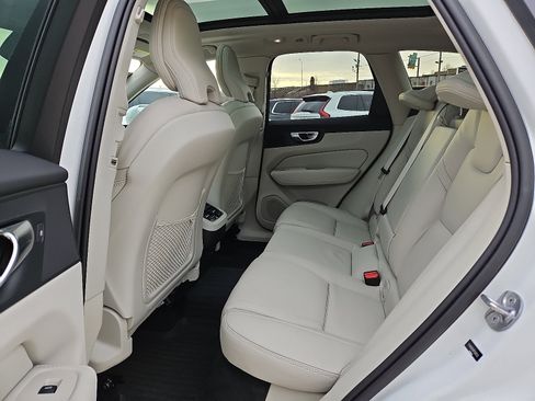 Certified 2023 Volvo XC60 B6 Ultimate image 10