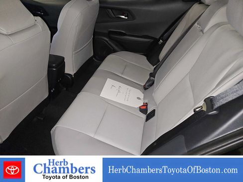 Used 2024 Toyota Prius Limited AWD/4WD image 20