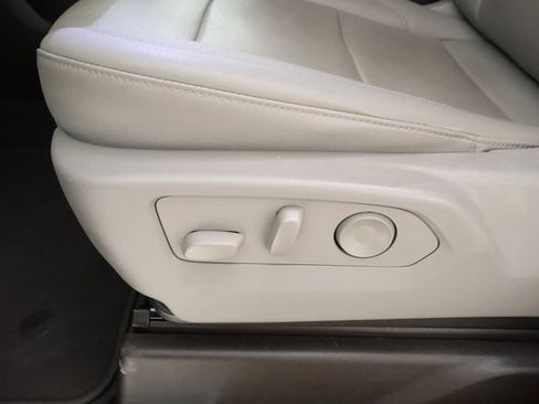 Used 2023 GMC Sierra 1500 SLT w/ SLT Premium Plus Package image 10