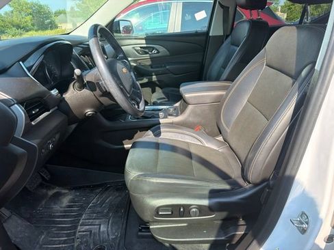 Used 2021 Chevrolet Traverse Premier AWD/4WD image 3