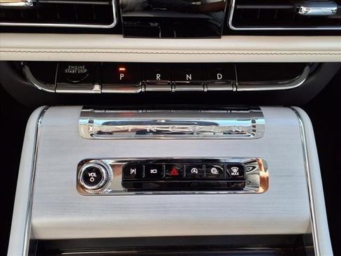 New 2025 Lincoln Aviator Reserve w/ Illumination Package image 8