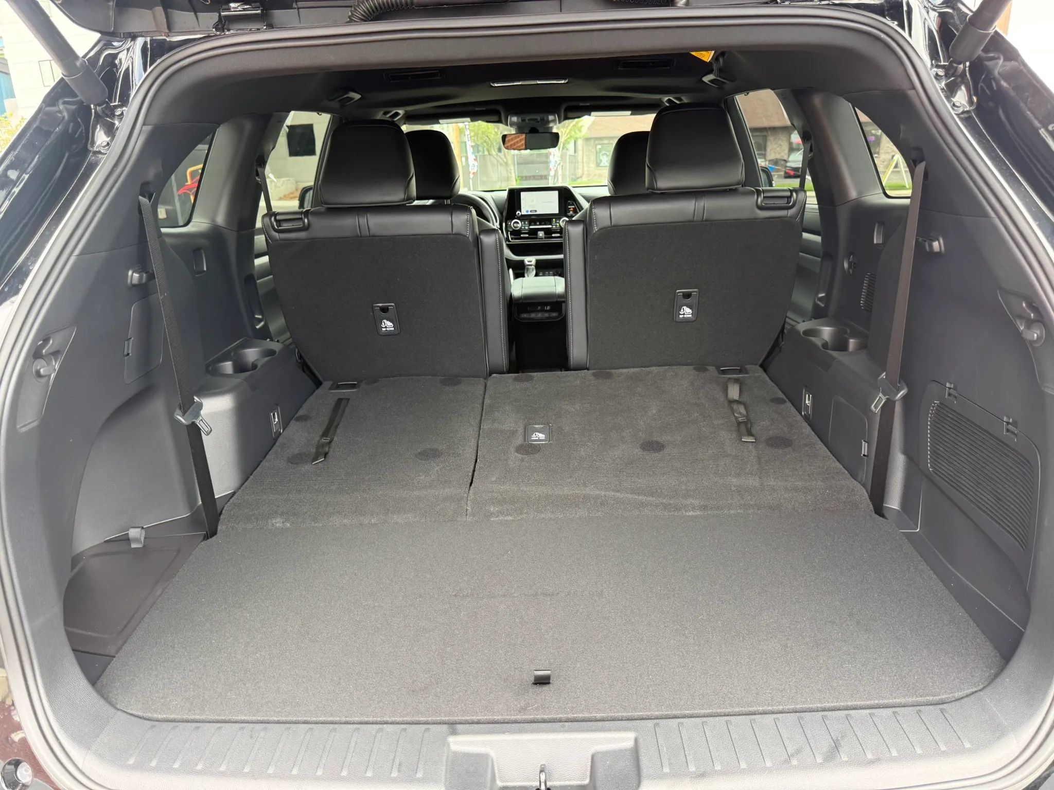 Used 2025 Toyota Highlander XSE AWD/4WD image 33