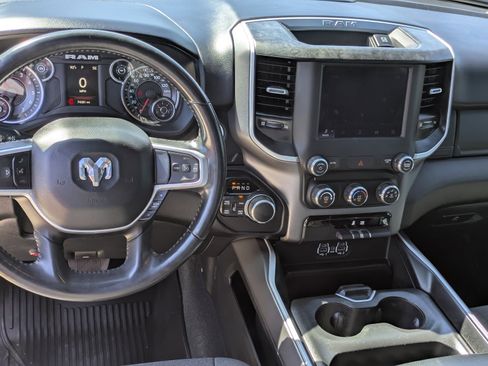 Used 2022 RAM 1500 Big Horn AWD/4WD image 13