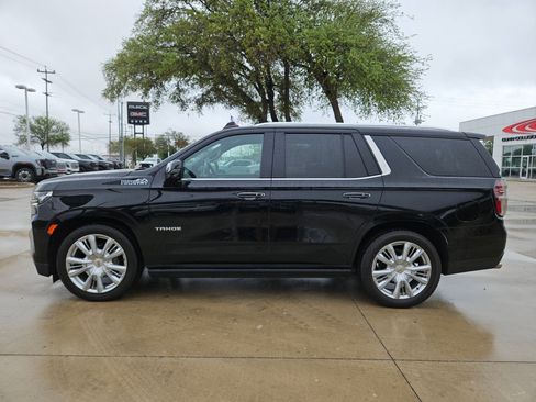 Certified 2022 Chevrolet Tahoe High Country AWD/4WD image 6