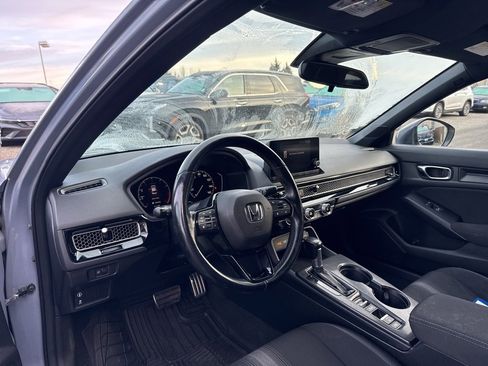 Used 2022 Honda Civic Sport image 4