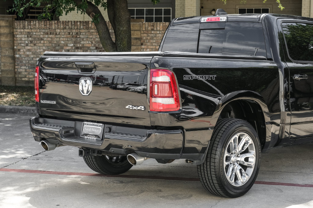 Used 2023 RAM 1500 Laramie AWD/4WD image 16