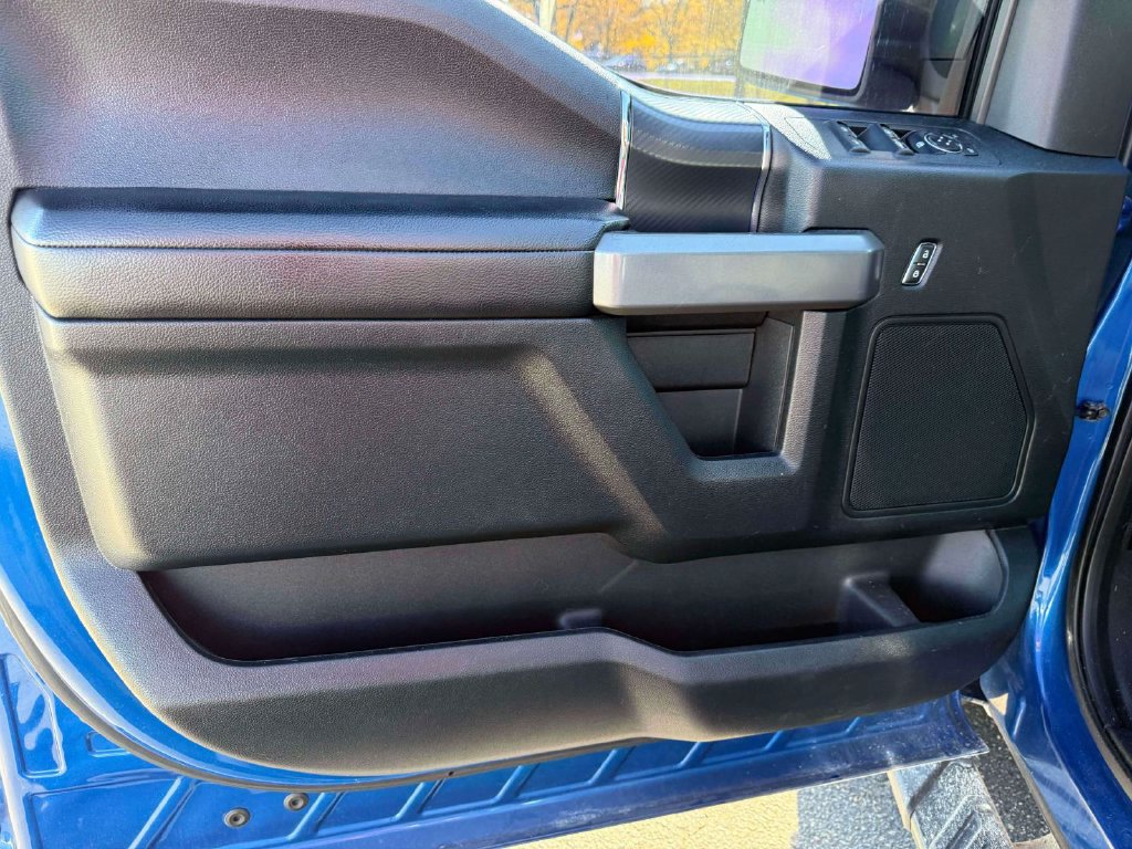 Used 2018 Ford F150 XLT w/ Equipment Group 302A Luxury AWD/4WD image 13