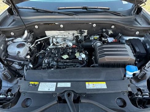 Used 2024 Volkswagen Atlas SE image 28