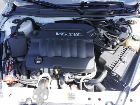 Used 2013 Chevrolet Impala LT FWD image 25