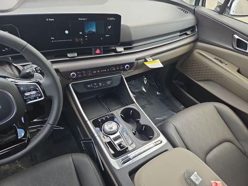 New 2026 Kia Carnival SX image 23