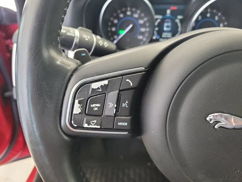 Used 2018 Jaguar XF Premium AWD/4WD image 24