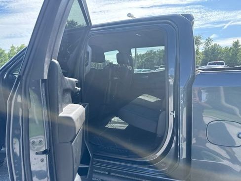 Used 2019 Chevrolet Silverado 1500 Custom Trail Boss w/ Custom Convenience Package AWD/4WD image 14