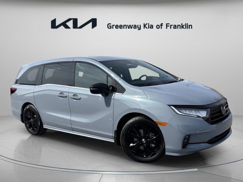 Used 2024 Honda Odyssey Sport image 1