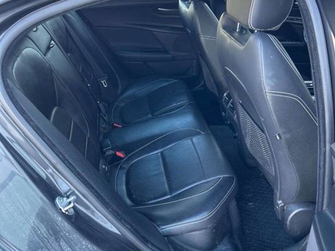 Used 2018 Jaguar XE R-Sport image 8