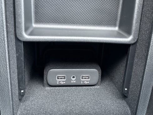 Used 2023 Dodge Charger SXT w/ Blacktop Package image 24