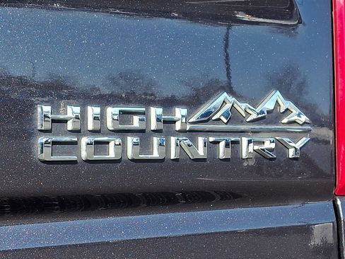 Used 2024 Chevrolet Silverado 1500 High Country w/ Z71 Off-Road Package image 31