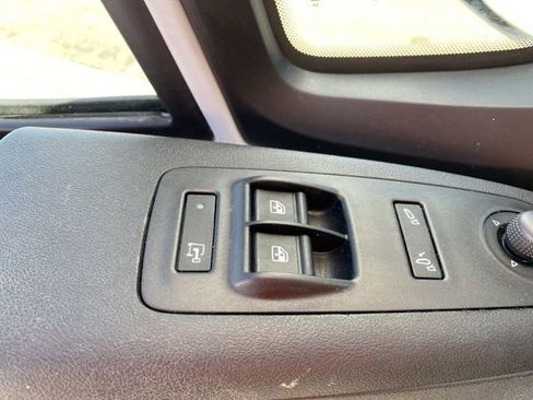 Used 2025 RAM ProMaster 2500 w/ Convenience Group image 24