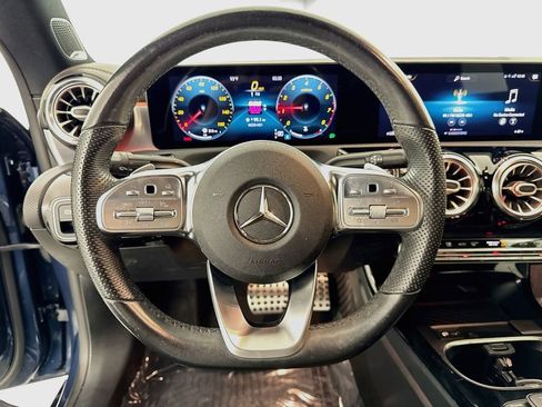 Used 2021 Mercedes-Benz CLA 250 image 11