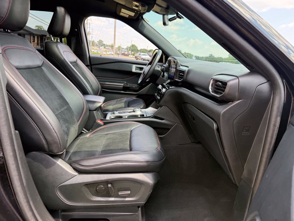 Certified 2023 Ford Explorer ST-Line w/ Class IV Trailer Tow Package AWD/4WD image 11