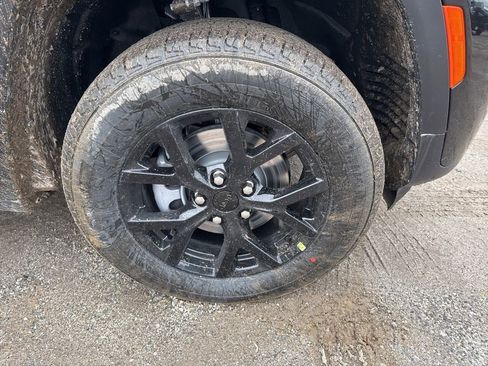 New 2026 Jeep Grand Cherokee Altitude AWD/4WD image 9