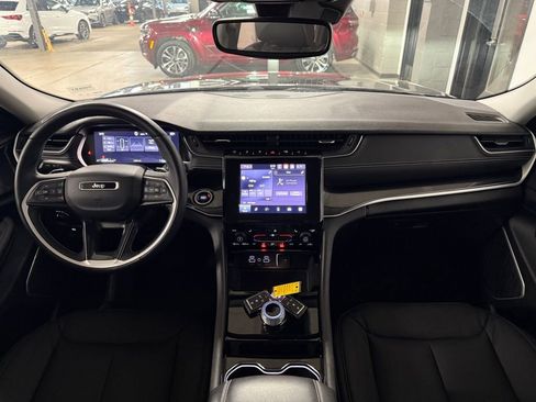 Used 2021 Jeep Grand Cherokee L Laredo w/ Luxury Tech Group I image 20