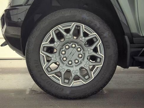 Used 2024 GMC Hummer EV 3X image 37