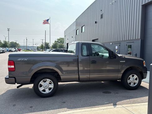 Used 2005 Ford F150 STX RWD image 2