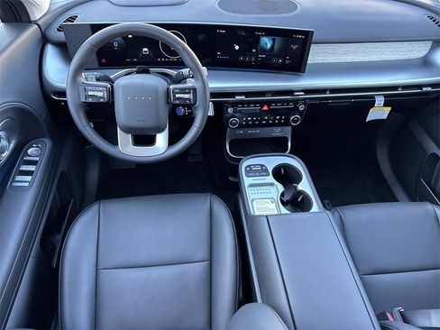 Used 2026 Hyundai Ioniq 9 SEL image 23