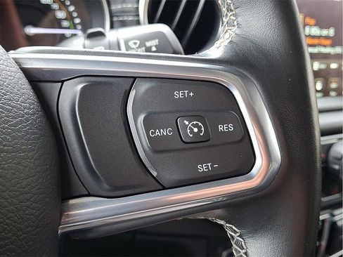 Used 2022 Jeep Wrangler Unlimited Sahara w/ Cold Weather Group image 23