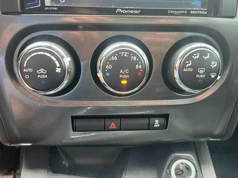 Used 2014 Dodge Challenger SXT RWD image 22