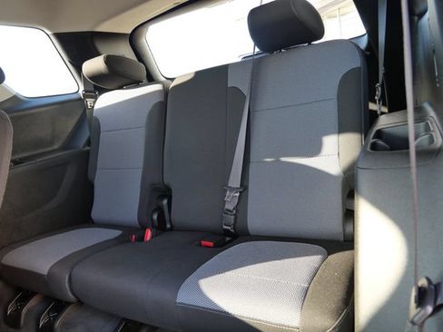 Used 2018 Chevrolet Traverse LT AWD/4WD image 17