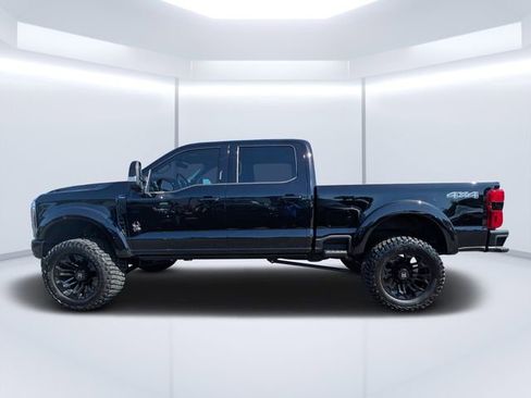 Used 2024 Ford F250 Lariat w/ Lariat Ultimate Package AWD/4WD image 6
