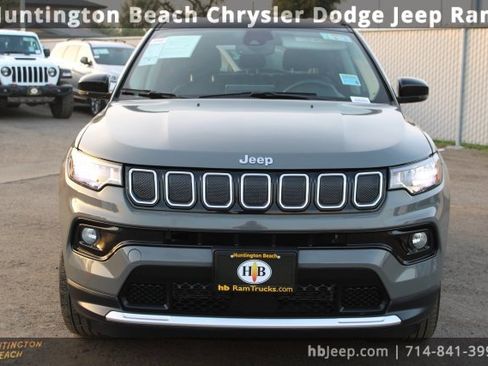 Used 2022 Jeep Compass Limited image 2