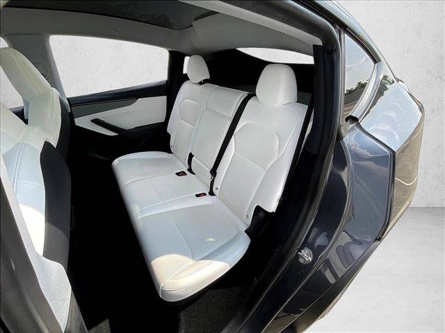 Used 2026 Tesla Model Y 2WD image 24
