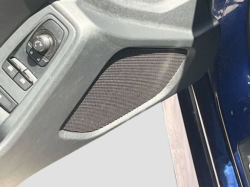 Used 2025 Toyota GR86 Premium RWD image 18