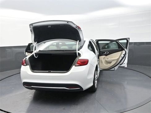 Used 2016 Chrysler 200 Limited image 43