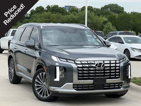 Used 2023 Hyundai Palisade Calligraphy w/ Cargo Package FWD image 1