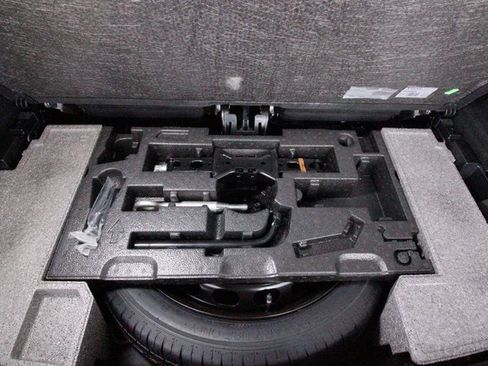 Certified 2023 Volvo XC90 B6 Ultimate image 39