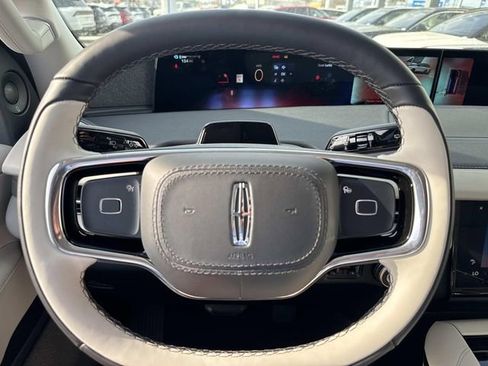 New 2026 Lincoln Navigator L Reserve AWD/4WD image 27