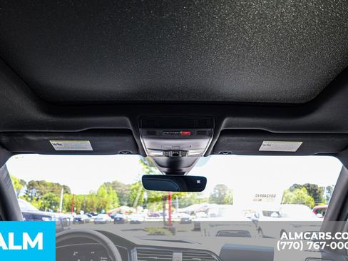 Used 2023 Volkswagen Tiguan SE R-Line FWD image 55