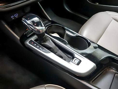 Used 2025 Buick Envista Avenir FWD image 21