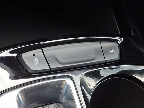 Used 2025 Chevrolet Trax ACTIV w/ Driver Confidence Package FWD image 26