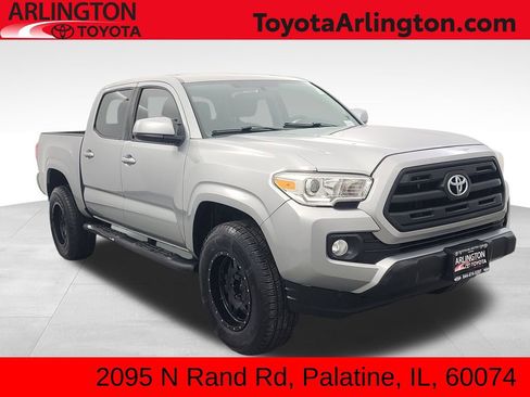 Used 2016 Toyota Tacoma SR image 1