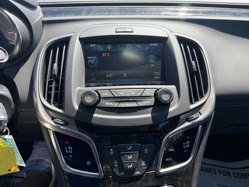 Used 2014 Buick LaCrosse FWD image 19