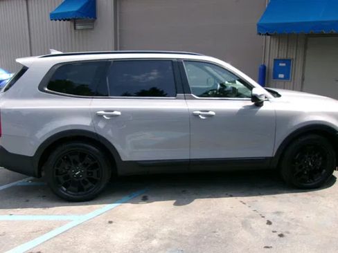 Used 2022 Kia Telluride SX w/ SX Prestige Package AWD/4WD image 8