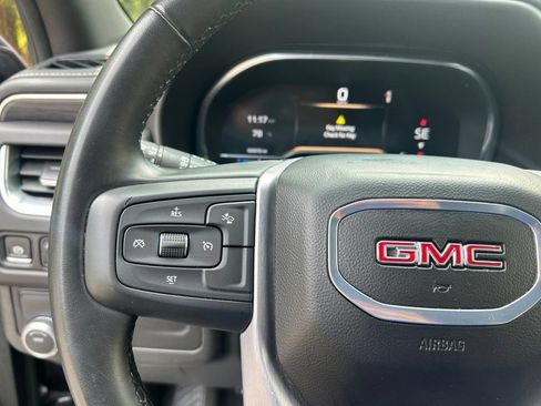 Used 2024 GMC Yukon SLT RWD image 24