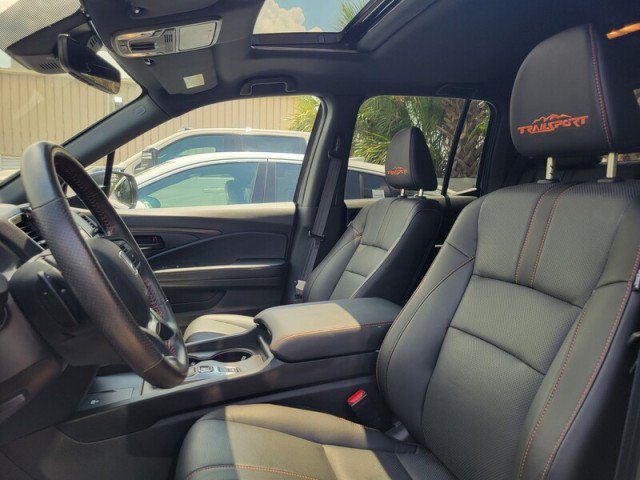 Used 2025 Honda Ridgeline TrailSport image 8